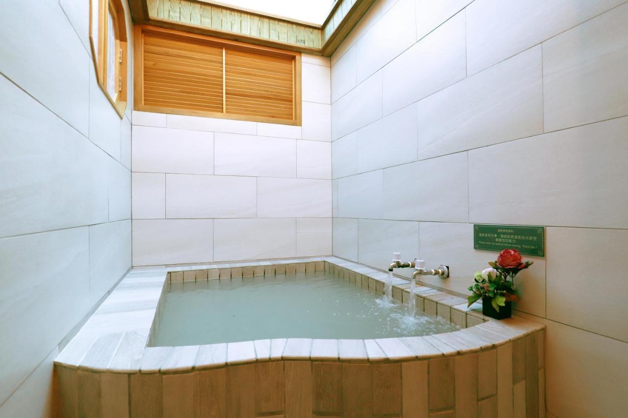 Phoenix Pavilion Hot Spring Hotel Taipei Extérieur photo