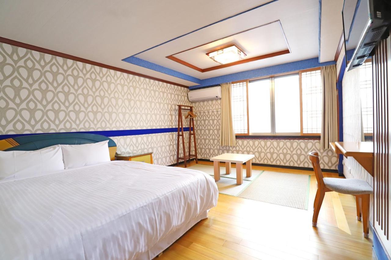 Phoenix Pavilion Hot Spring Hotel Taipei Extérieur photo