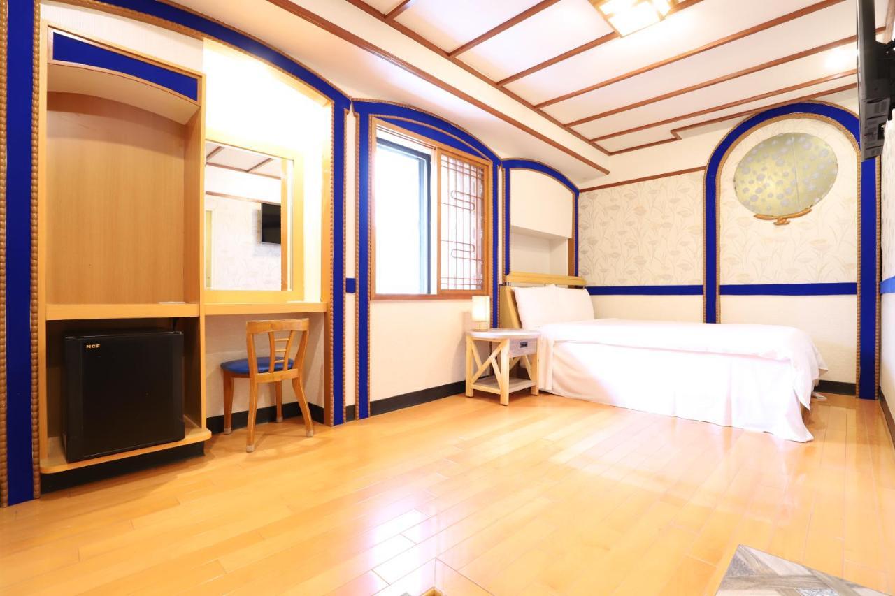Phoenix Pavilion Hot Spring Hotel Taipei Extérieur photo