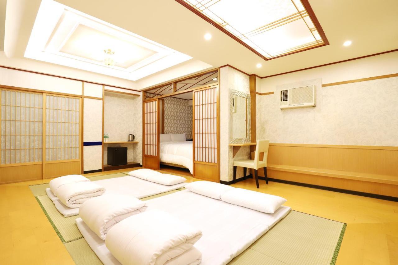 Phoenix Pavilion Hot Spring Hotel Taipei Extérieur photo