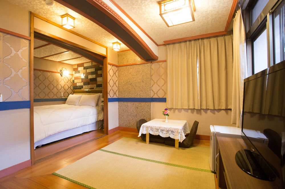 Phoenix Pavilion Hot Spring Hotel Taipei Extérieur photo